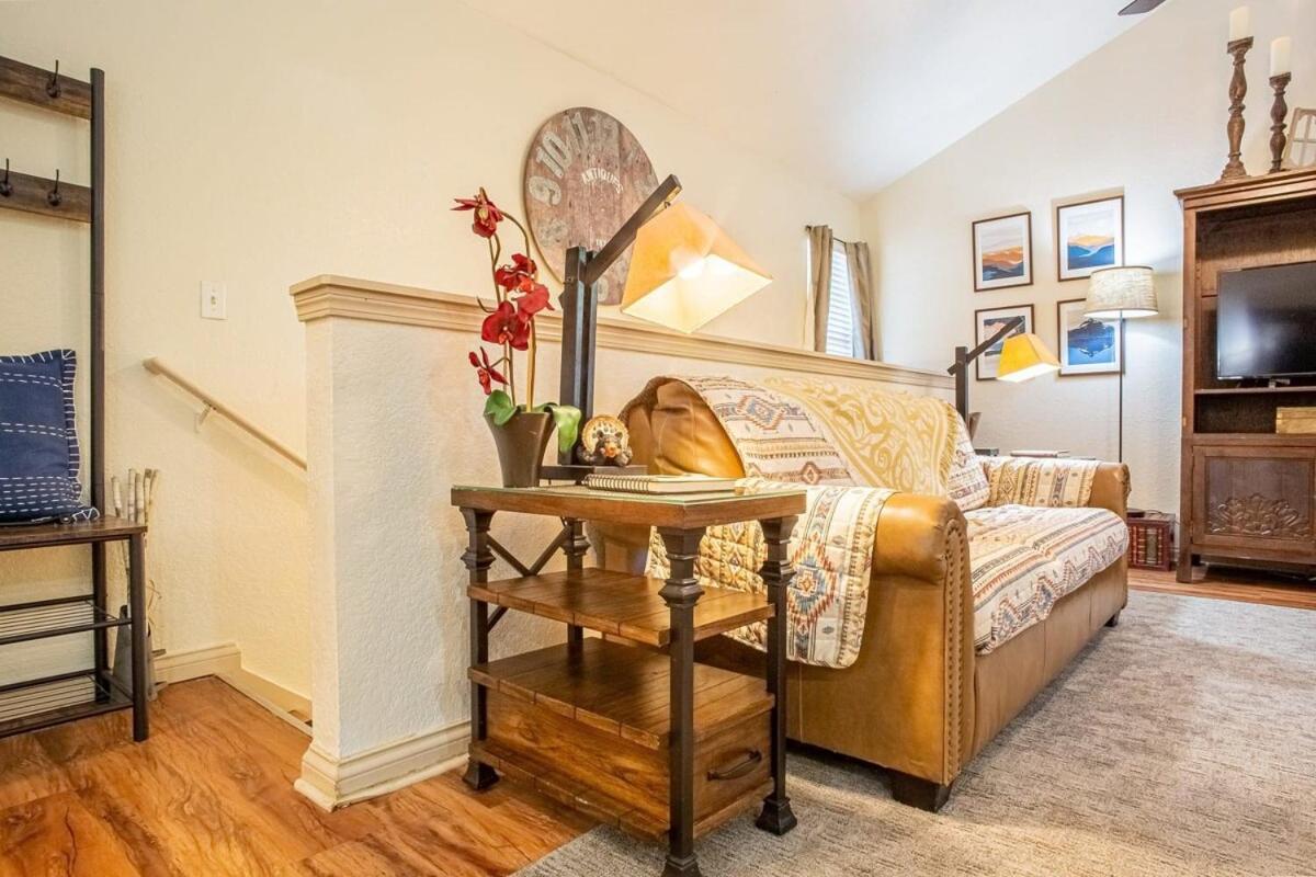 Cabin C In The Gatlinburg Art & Craft Community Экстерьер фото