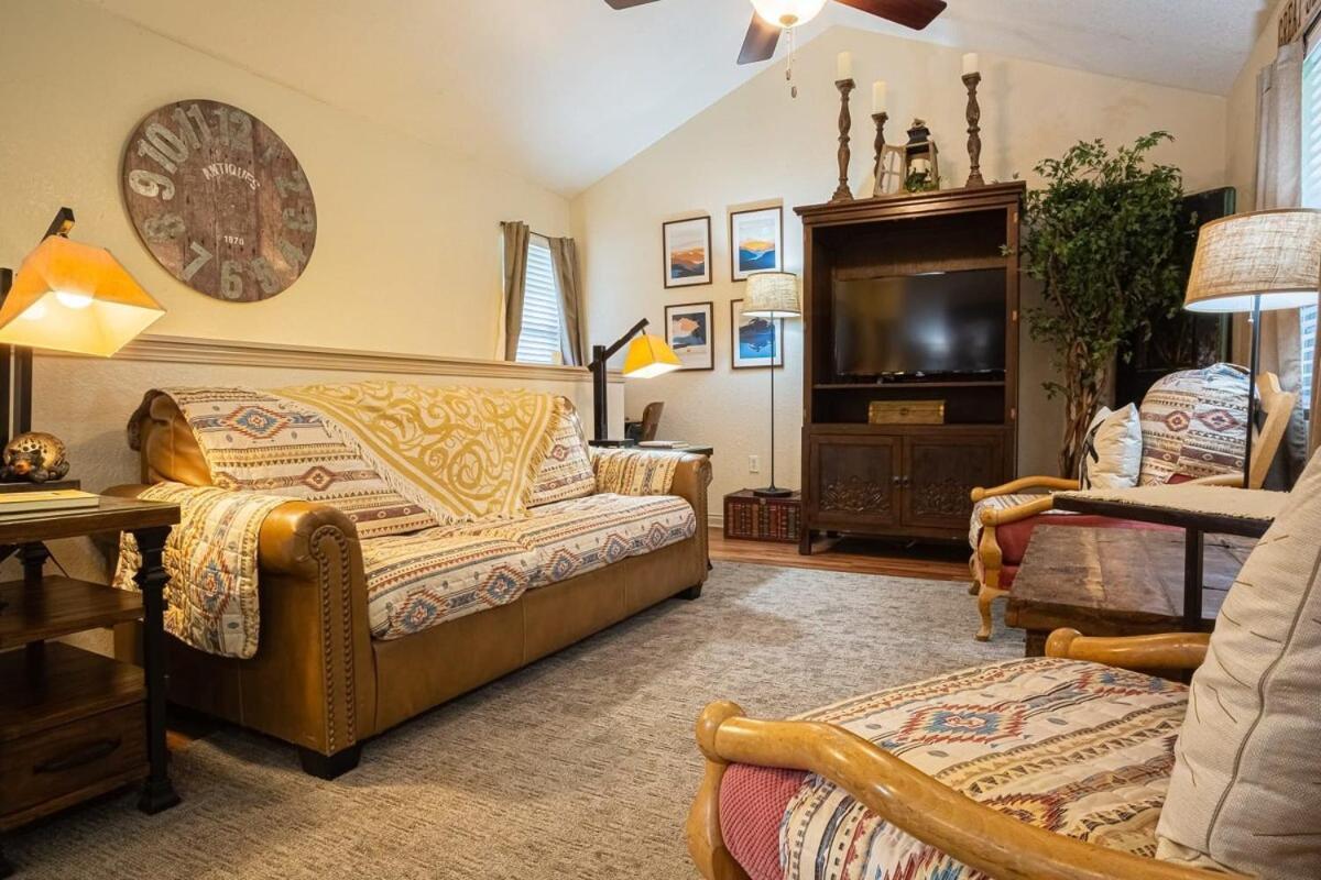 Cabin C In The Gatlinburg Art & Craft Community Экстерьер фото